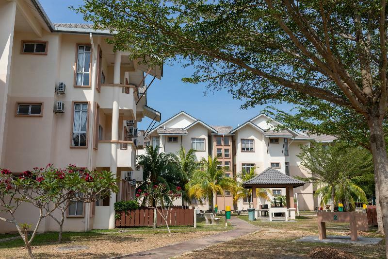 Seri Bayu Resort Hotel Sungai Pelek Exterior photo